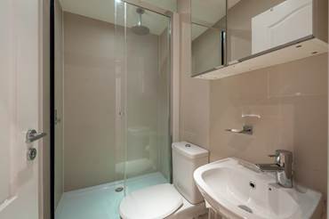 Superior Apartment in Paddington 12-london-street-apartments-bathroom5.jpg